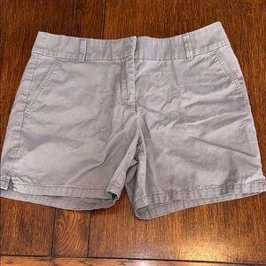Loft outlet Gray women’s 6 inch  Shorts size 8